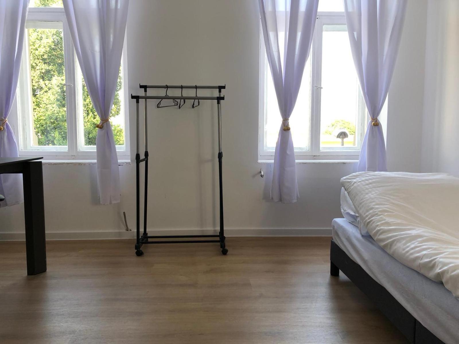 Volkshaus Hbf Wg & Serviced Apartments ซิทเทา ภายนอก รูปภาพ